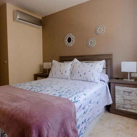 Apto Ache, Acogedor Apartamento De 66 M Con Terraza, Aire Acondicionado Y Parking Privado Gratuito Los Abrigos Esterno foto