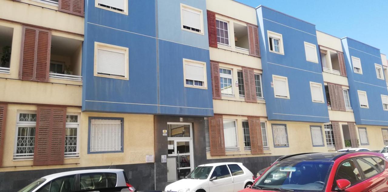 Apto Ache, Acogedor Apartamento De 66 M Con Terraza, Aire Acondicionado Y Parking Privado Gratuito Los Abrigos Esterno foto