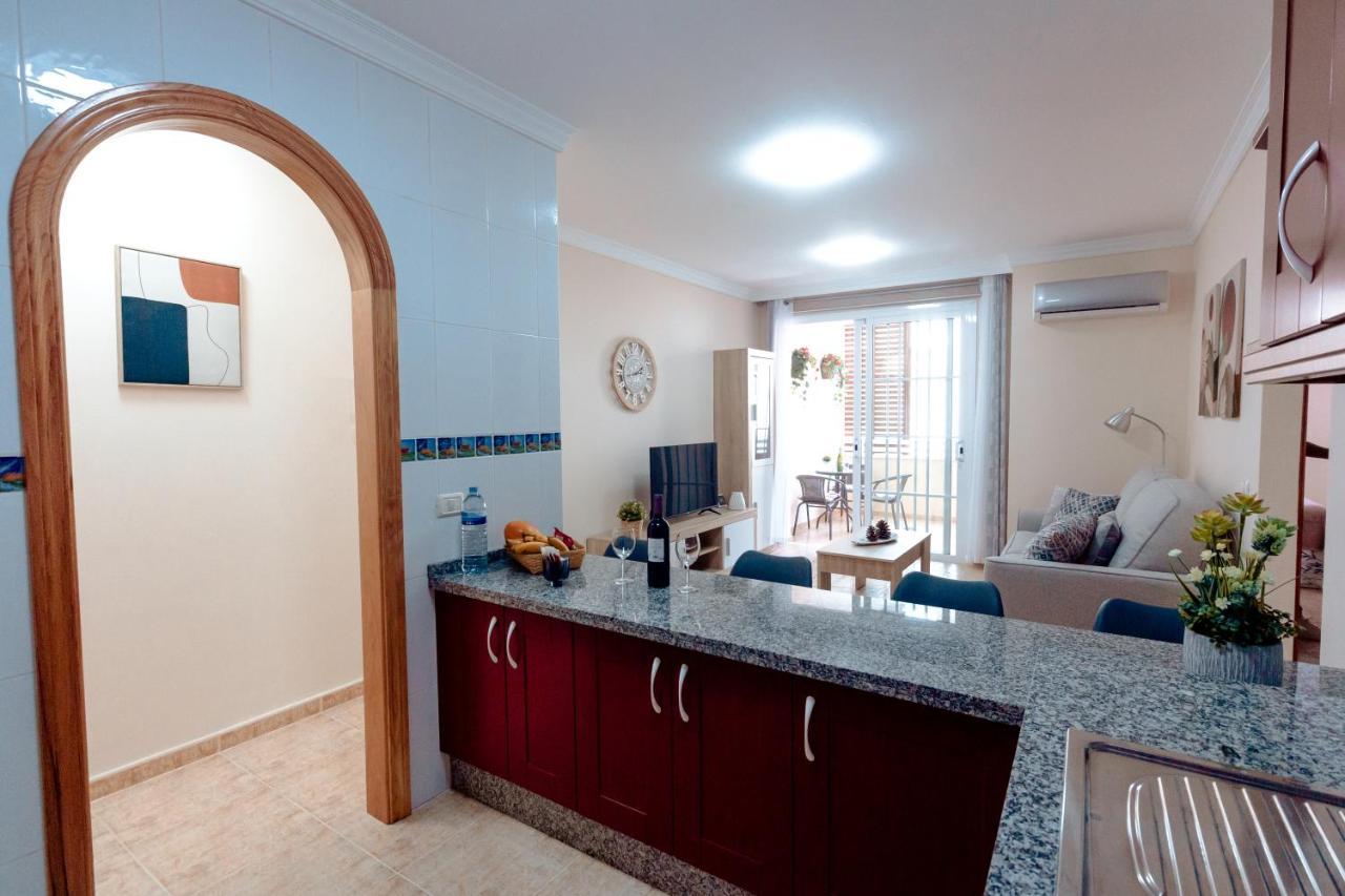 Apto Ache, Acogedor Apartamento De 66 M Con Terraza, Aire Acondicionado Y Parking Privado Gratuito Los Abrigos Esterno foto