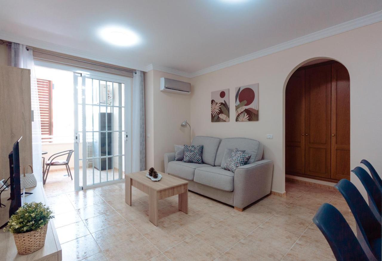 Apto Ache, Acogedor Apartamento De 66 M Con Terraza, Aire Acondicionado Y Parking Privado Gratuito Los Abrigos Esterno foto